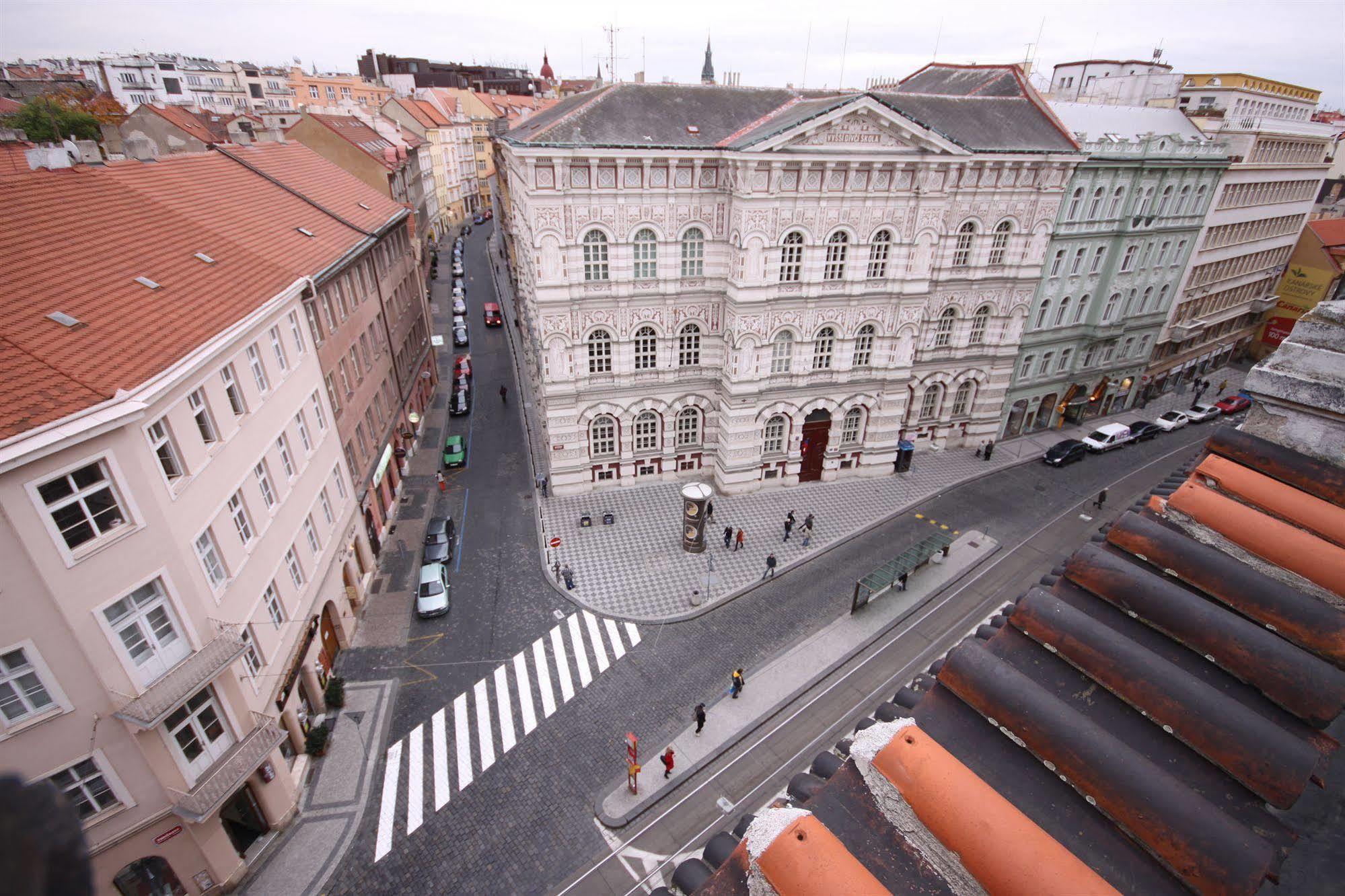 Leo Apartments Old Town Praga Exterior foto